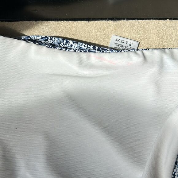 Land's End clean front high waisted bikini bottoms control white navy Ditsy 10 - Picture 7 of 7